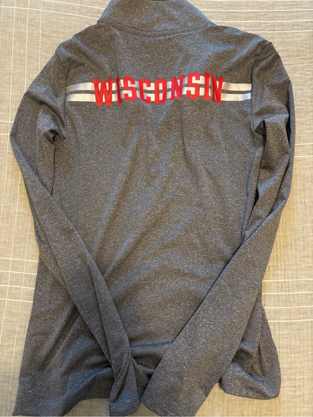 Victoria’s Secret PINK Wisconsin Badgers Gray 1/4 Zip Pullover with Red Accents - Picture 2 of 2